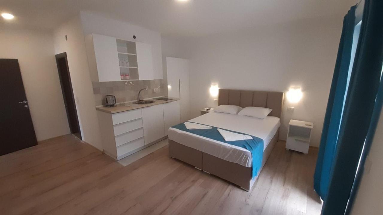 Guest House Mia Becici  Bagian luar foto
